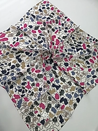 Sinem Yazlık Eşarplar