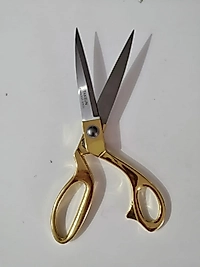 altın görünümlü büyük boy makas